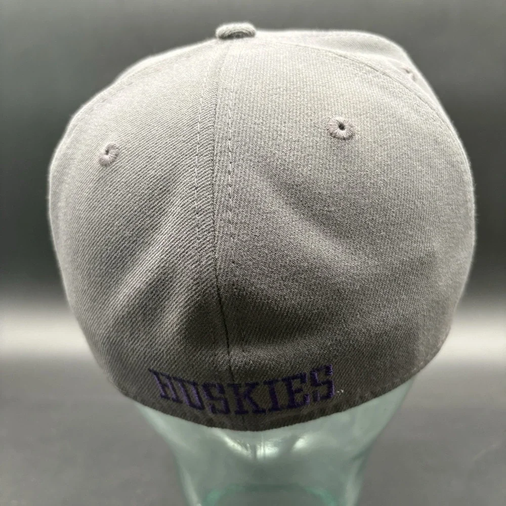 Washington Huskies New Era 59FIFTY Fitted Hat Gray Purple Size 7 1/4 Huskies